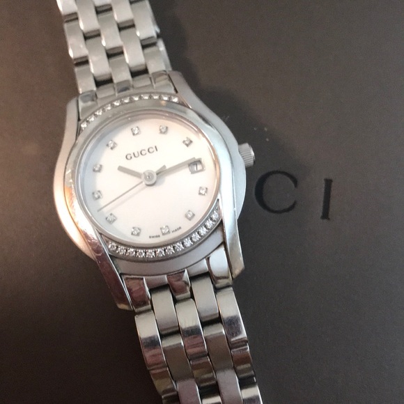 Authentic Gucci Stainless Steel w/ Diamonds Watch - Picture 4 of 6